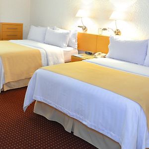 Habitación Estándar con Cama Queen